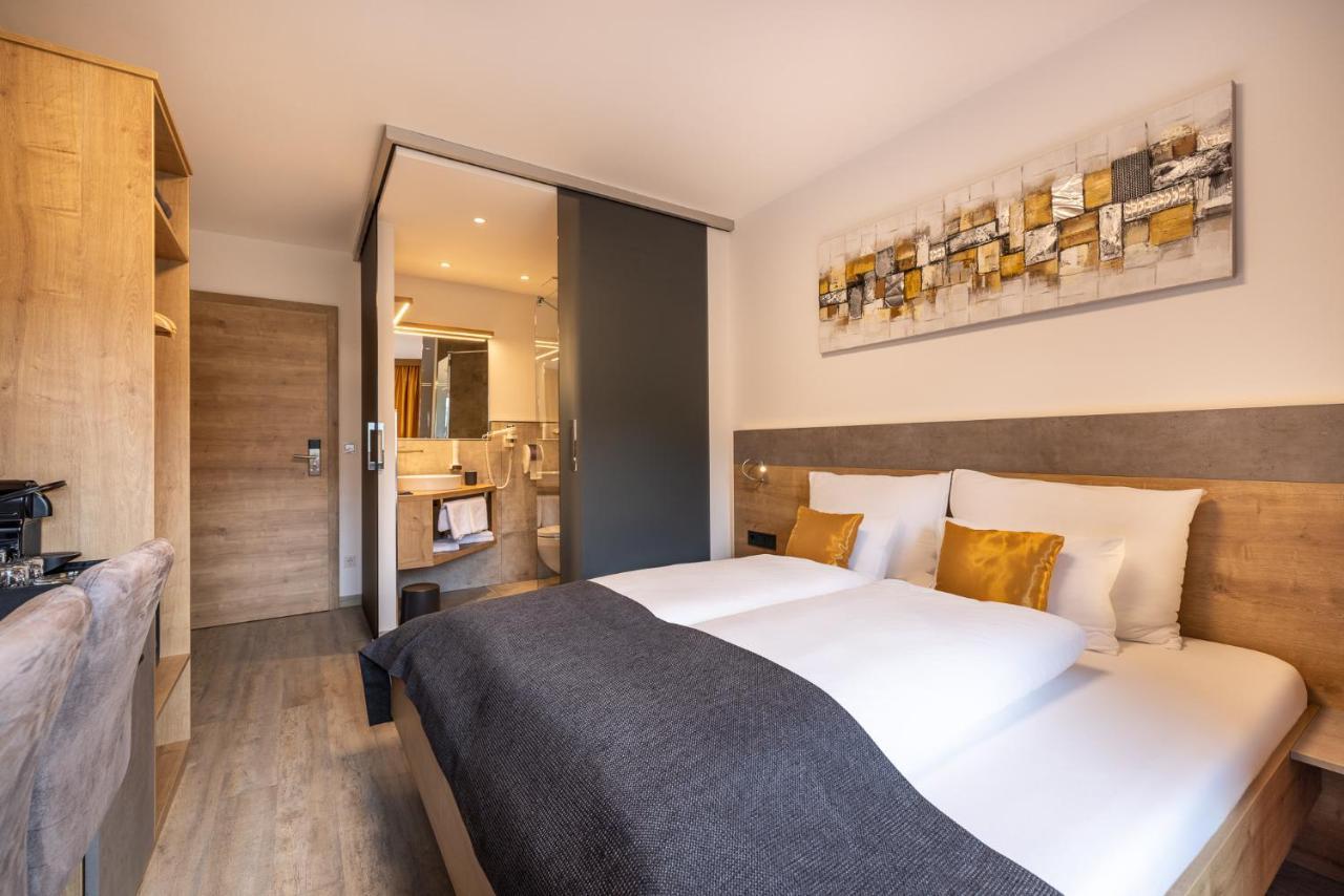 Der Burgblick-Adults Only Hotel แวร์เฟิน ภายนอก รูปภาพ
