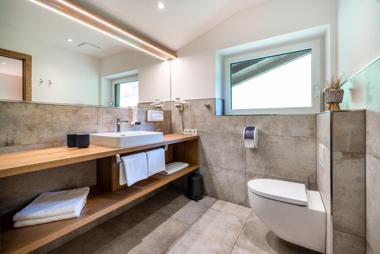 Der Burgblick-Adults Only Hotel แวร์เฟิน ภายนอก รูปภาพ