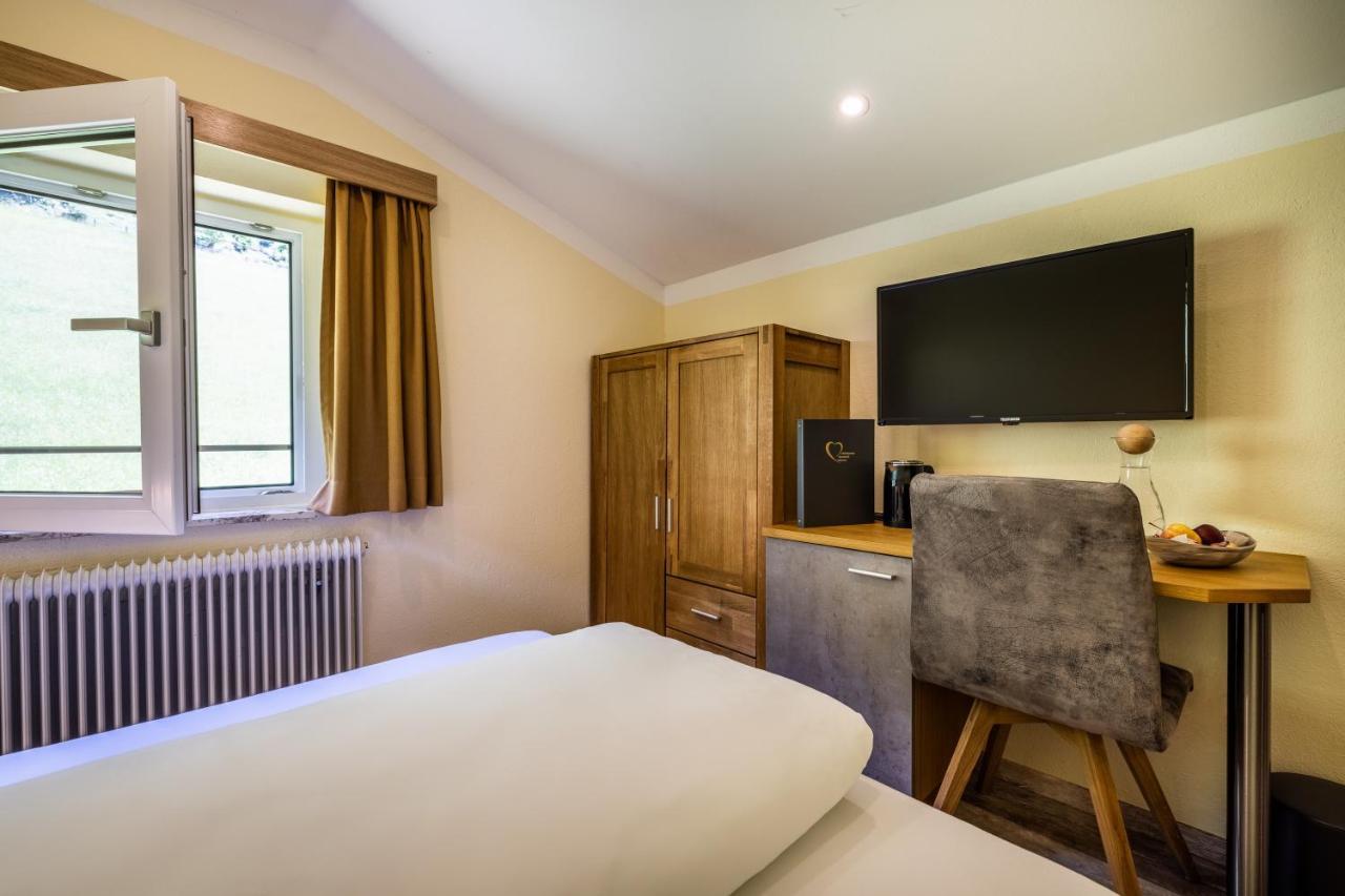 Der Burgblick-Adults Only Hotel แวร์เฟิน ภายนอก รูปภาพ