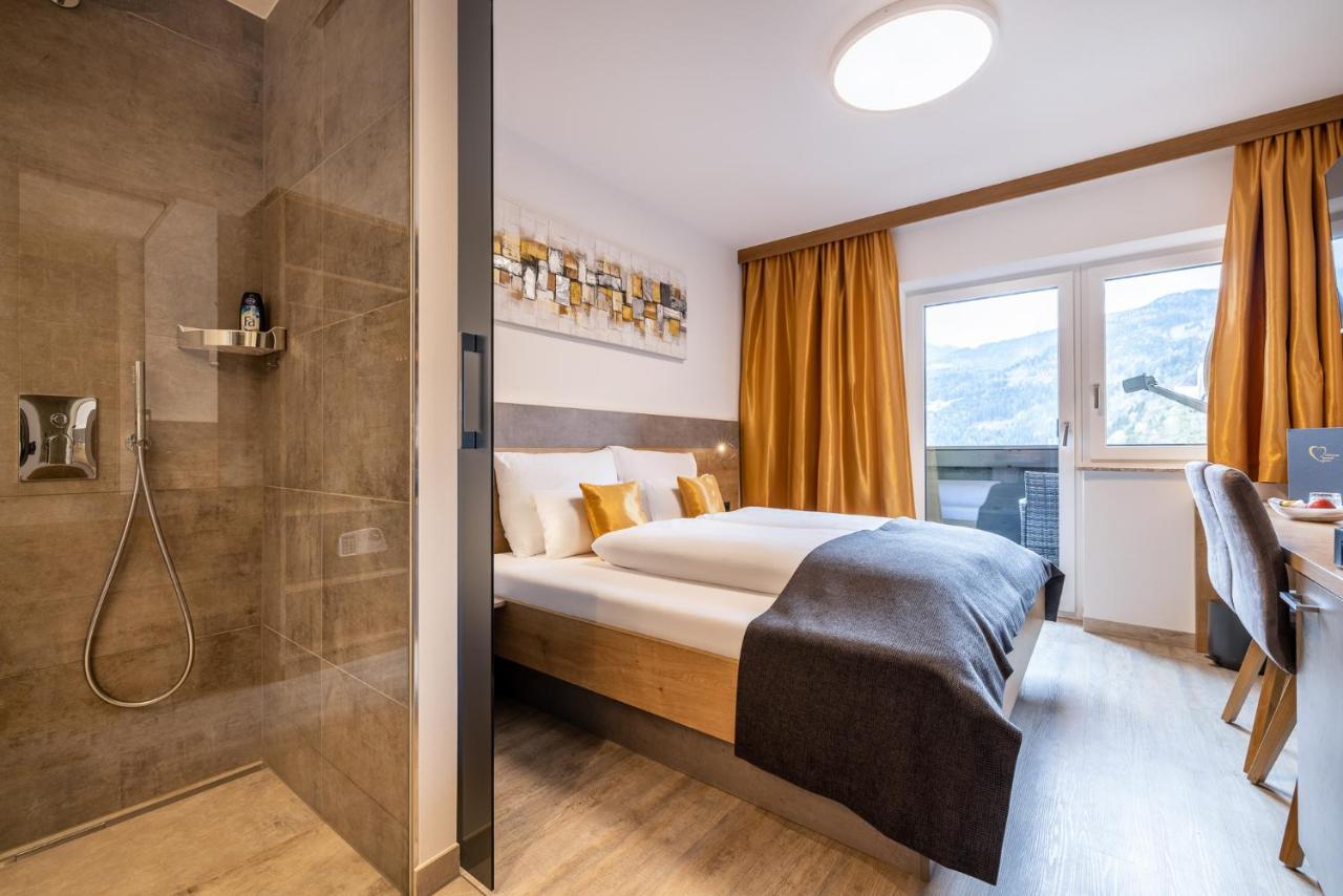 Der Burgblick-Adults Only Hotel แวร์เฟิน ภายนอก รูปภาพ