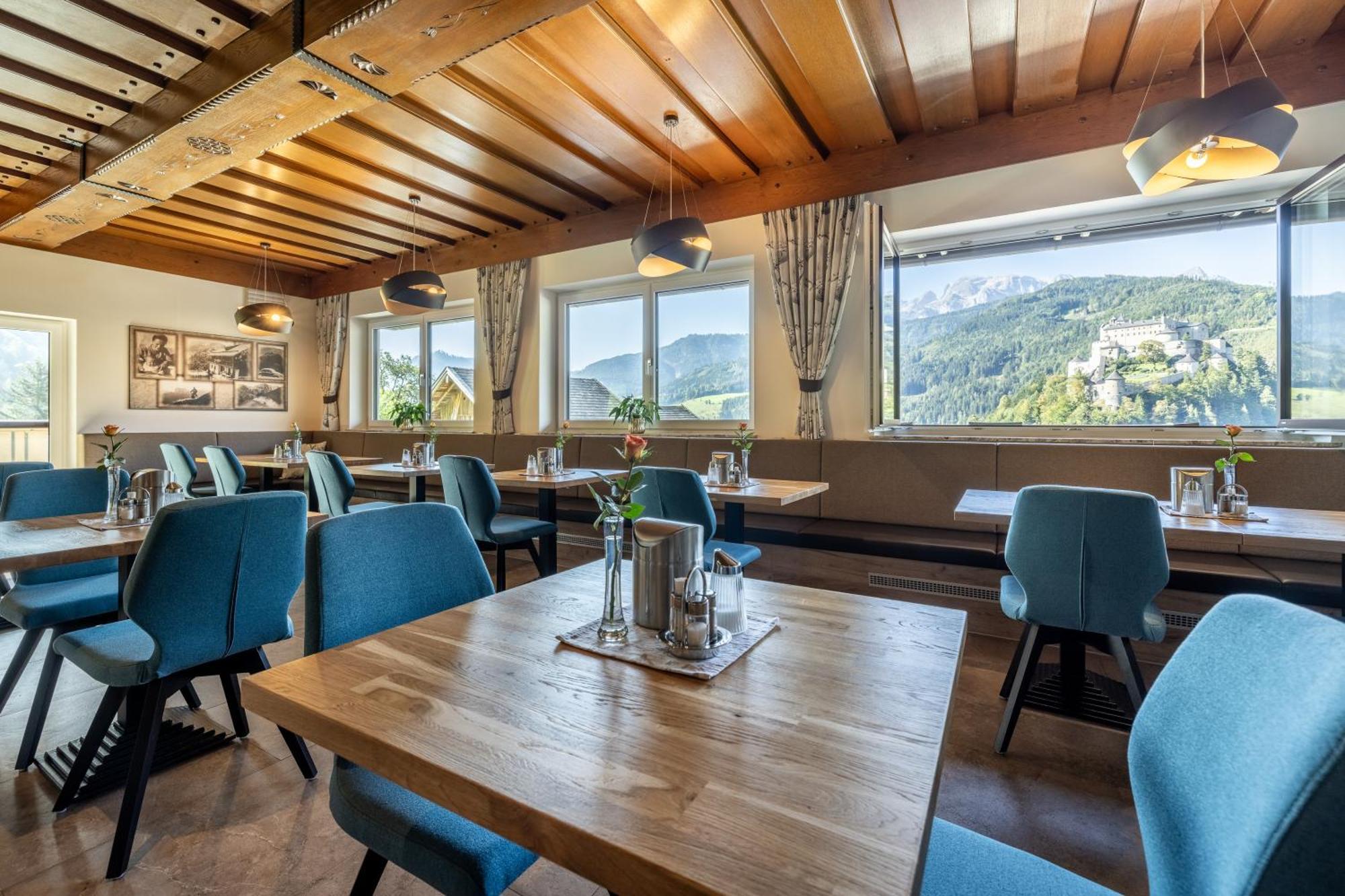 Der Burgblick-Adults Only Hotel แวร์เฟิน ภายนอก รูปภาพ